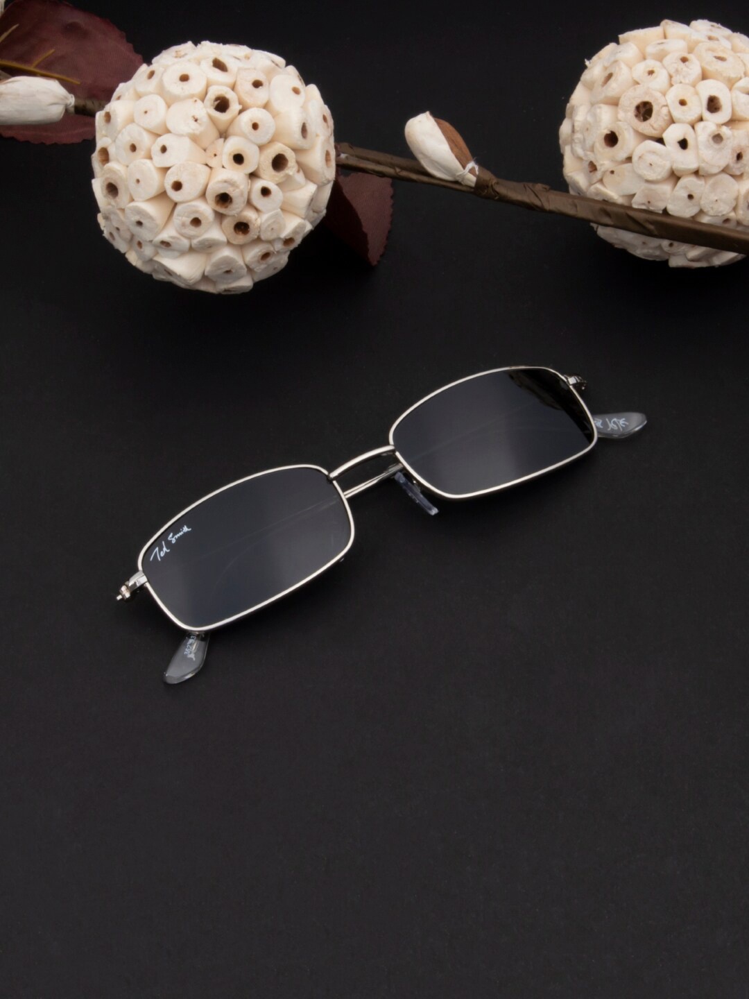 

Ted Smith Unisex Rectangle Sunglasses with UV Protected Lens, Black