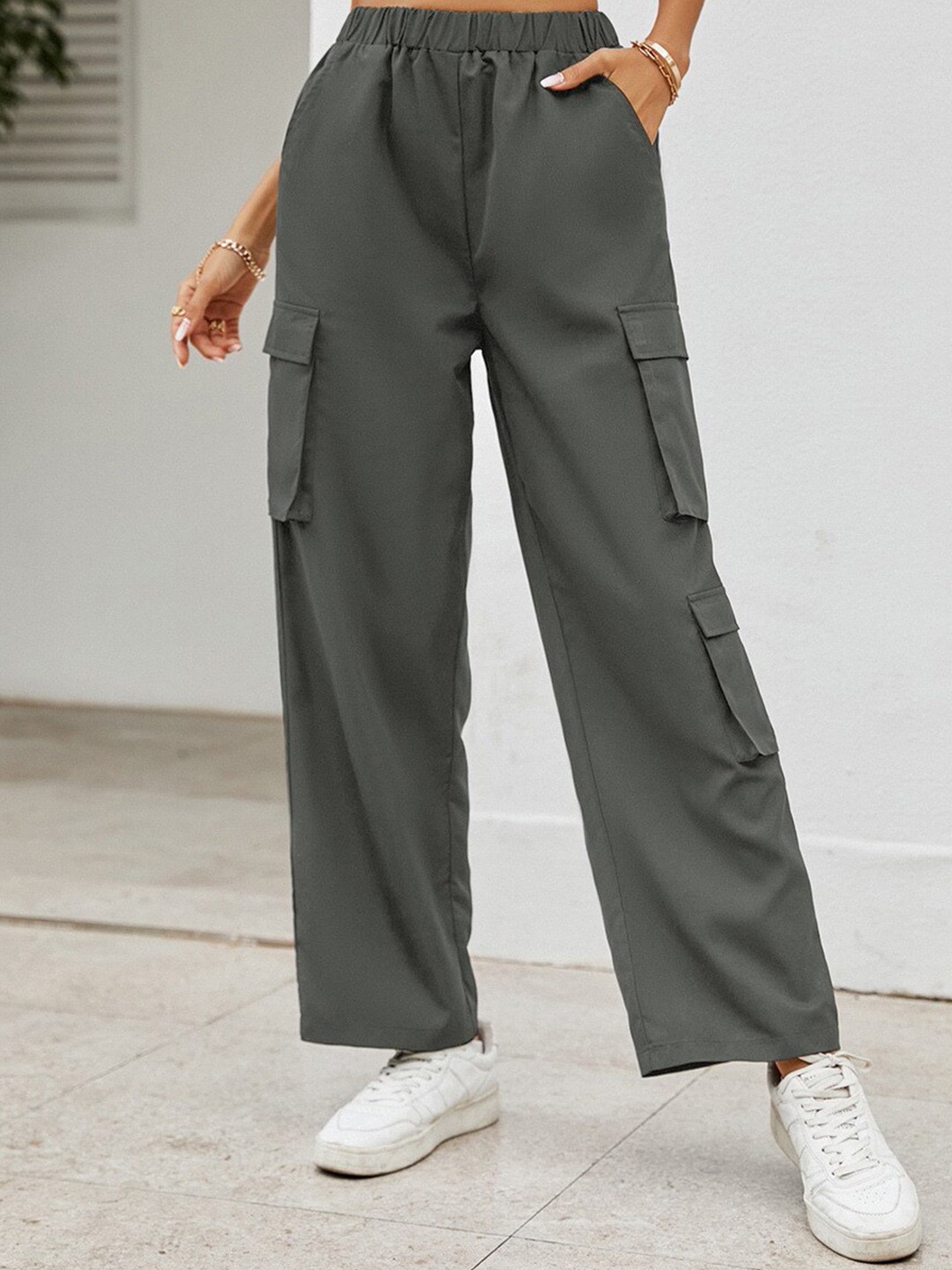 

BoStreet Women Loose Fit Peg Trousers, Grey