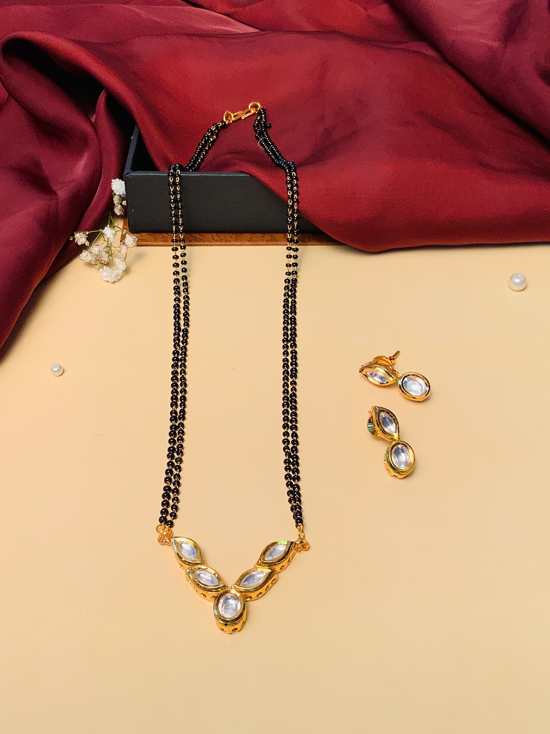 

ABDESIGNS Gold-Plated Kundan-Studded & Beaded Mangalsutra With Earrings