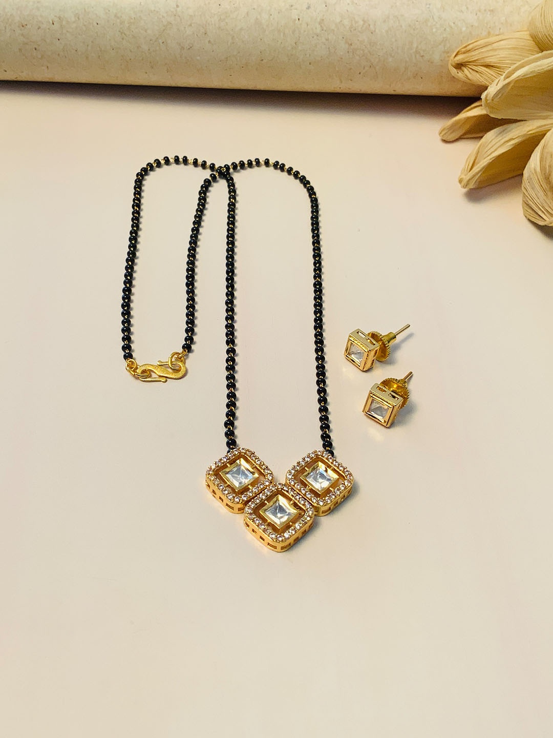 

ABDESIGNS Gold-Plated Kundan-Studded Mangalsutra With Pair Of Earrings