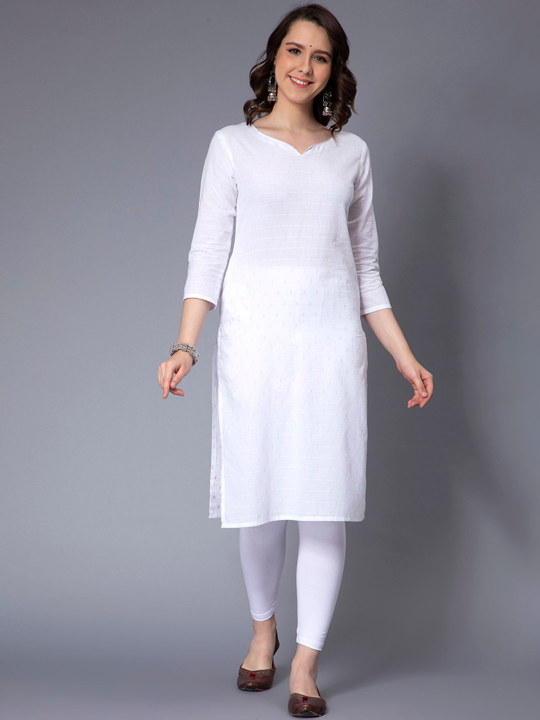 

NUEVOSDAMAS Horizontal Striped Thread Work Kurta, White