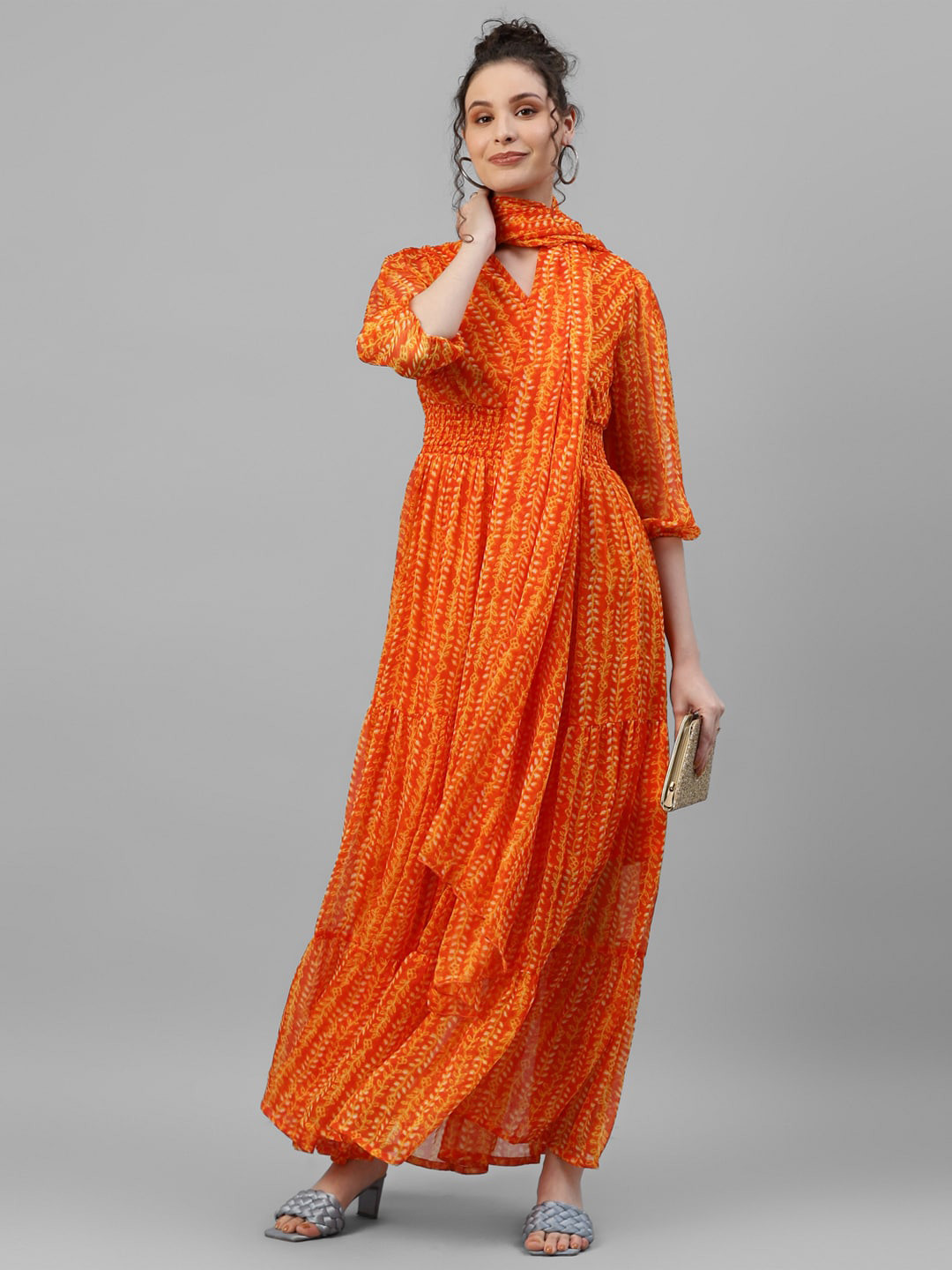 

DEEBACO Floral Printed Puffed Sleeves Chiffon Anarkali Kurta With Dupatta, Orange