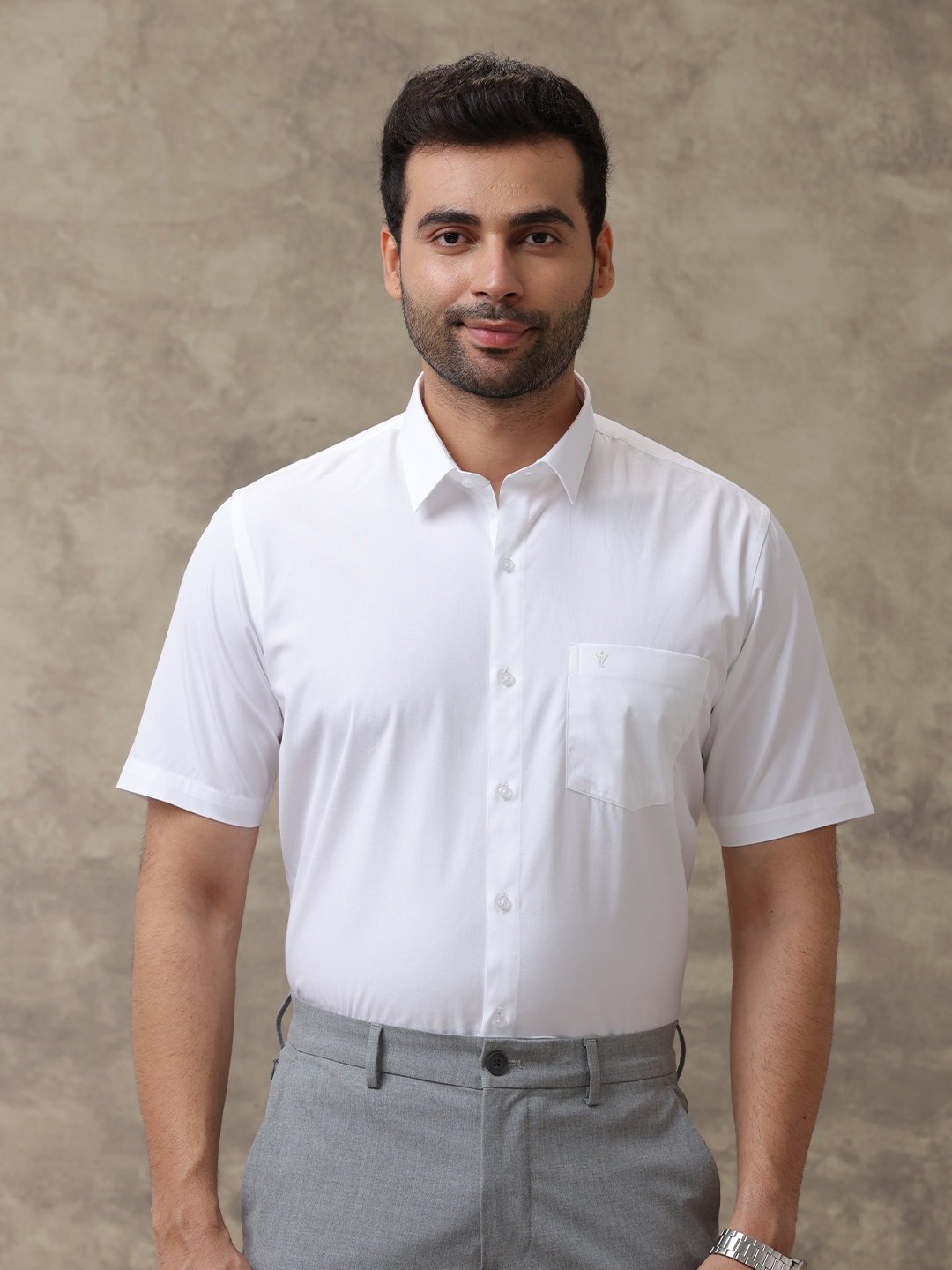 

Ramraj Spread Collar Regular Fit Pure Cotton Casual Shirt, White