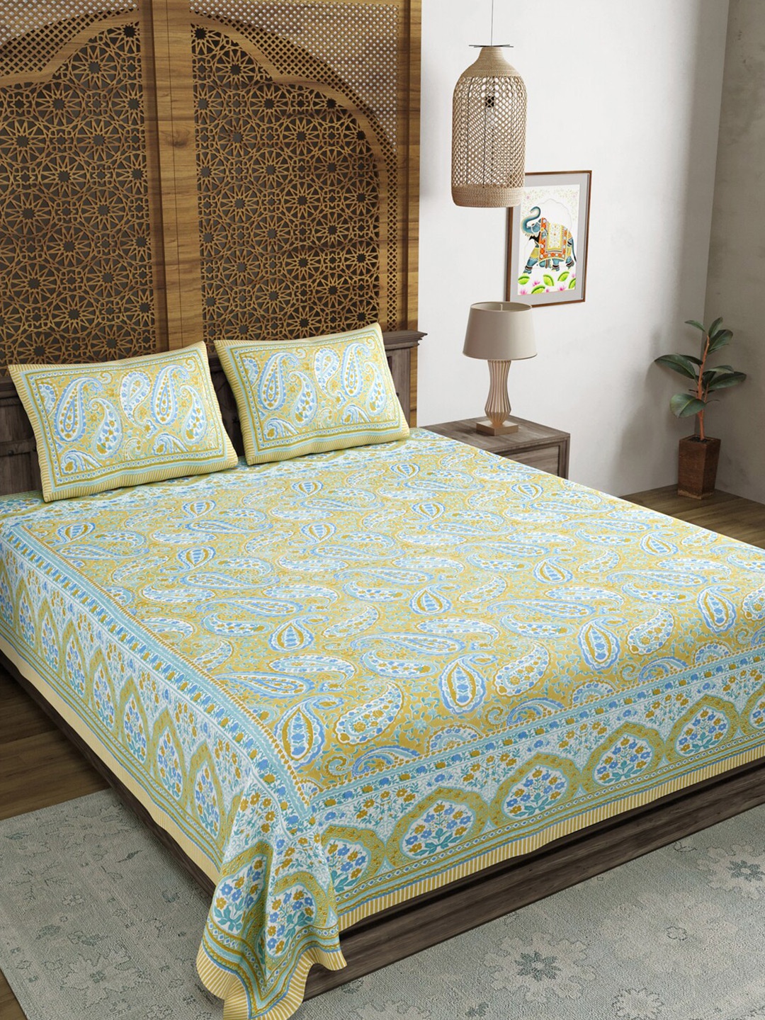 

Sangria Green & white Paisley Printed 210 TC King Size Bedsheet With 2 Pillow Covers