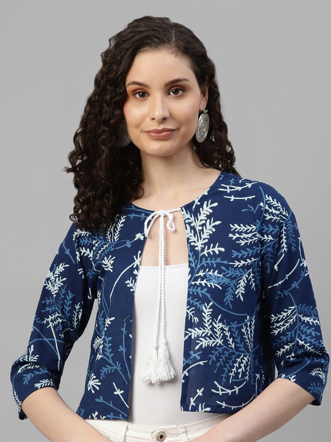

DEEBACO Floral Printed Crop Cotton Tie-Up Shrug, Navy blue