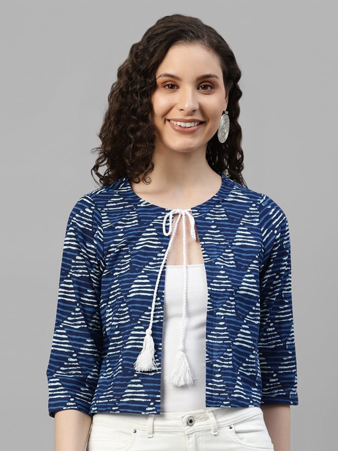 

DEEBACO Printed Crop Indigo Cotton Tie-Up Shrug, Navy blue
