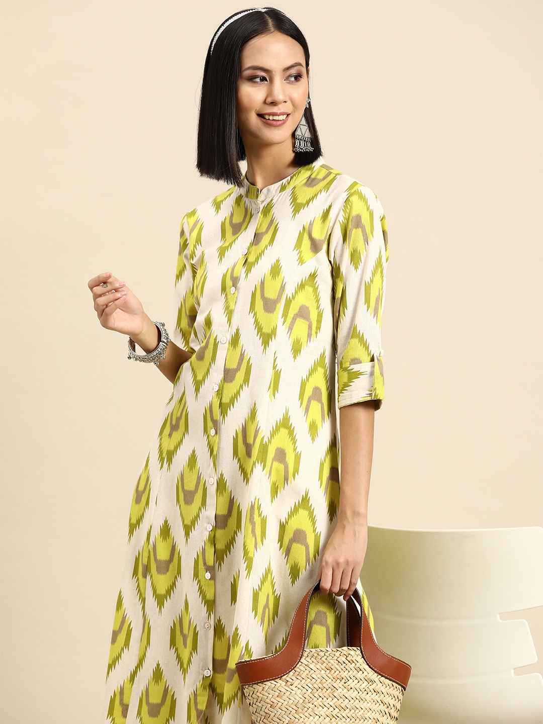 Sangria Abstract Printed Mandarin Collar Roll-Up Sleeves Pure Cotton Kurta, Green