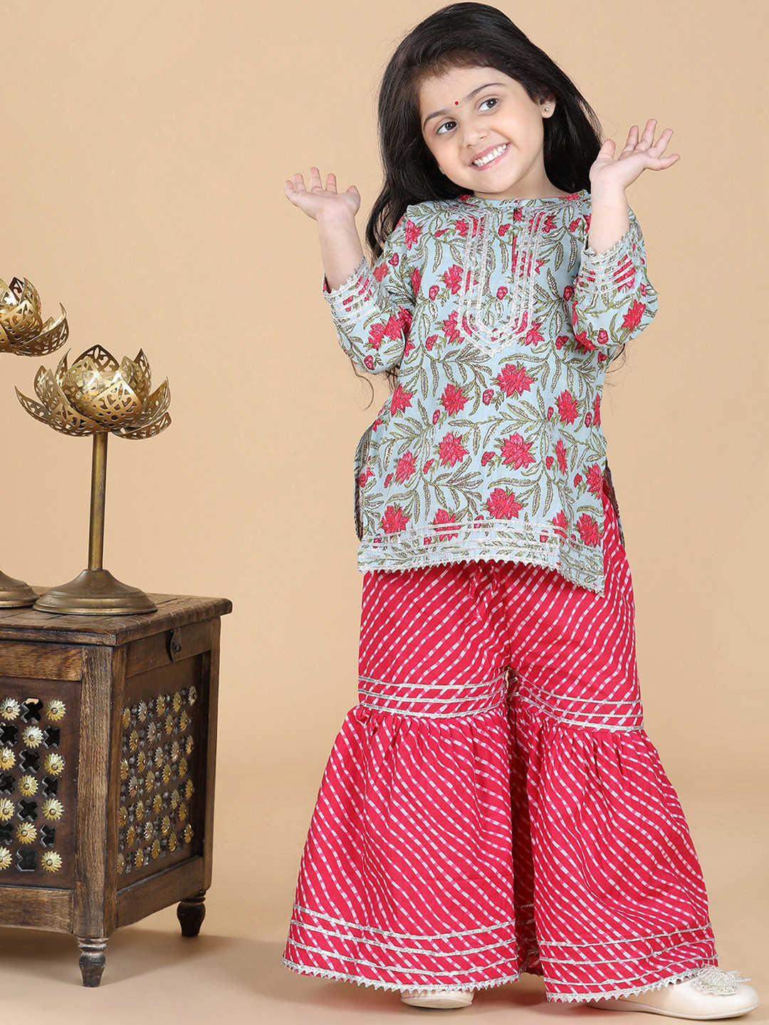 

Aj DEZInES Girls Floral Printed Regular Gotta Patti Pure Cotton Kurta with Sharara, Pink