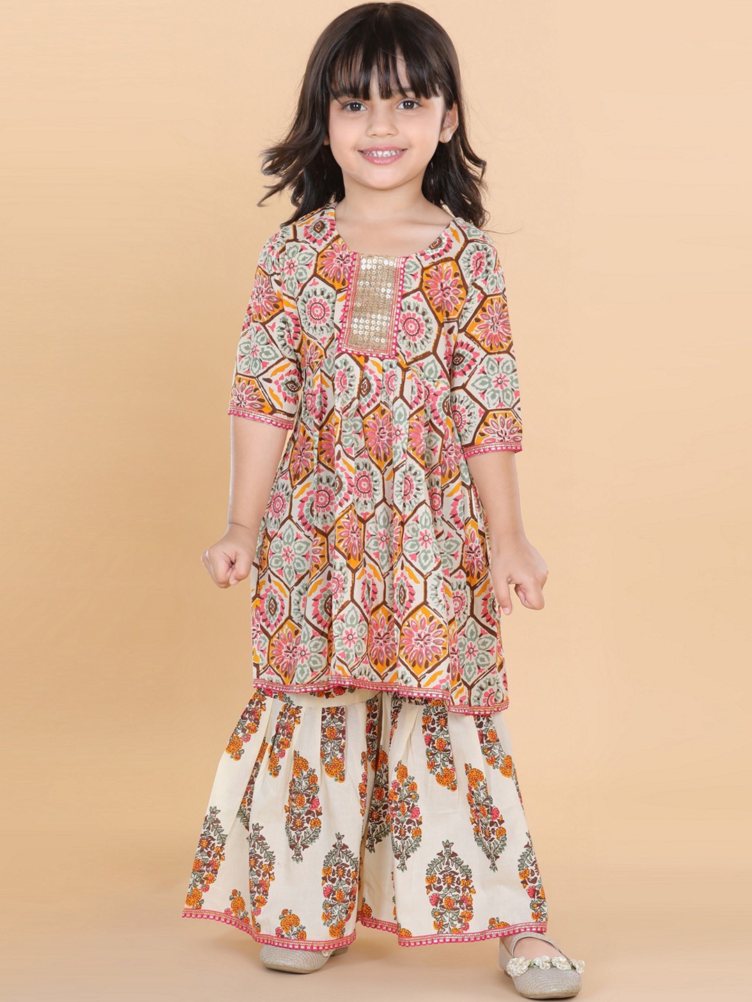

Aj DEZInES Girls Ethnic Motifs Printed Empire Pure Cotton Kurta with Sharara, White