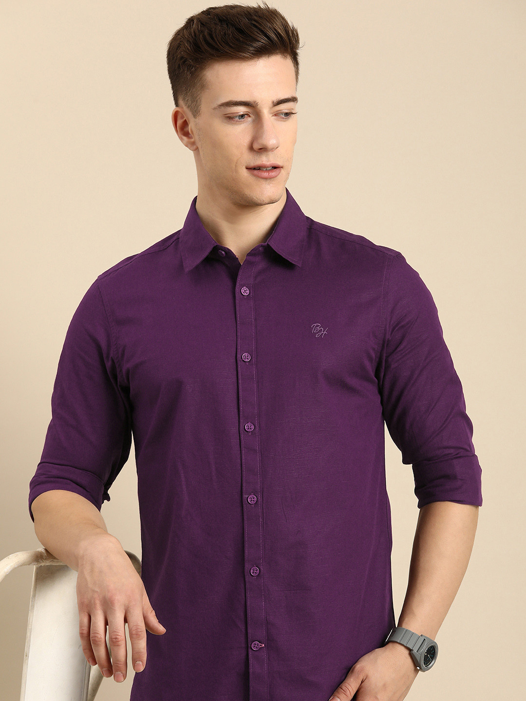 

Being Human Solid Slim Fit Pure Cotton Casual Casual Shirt, Purple