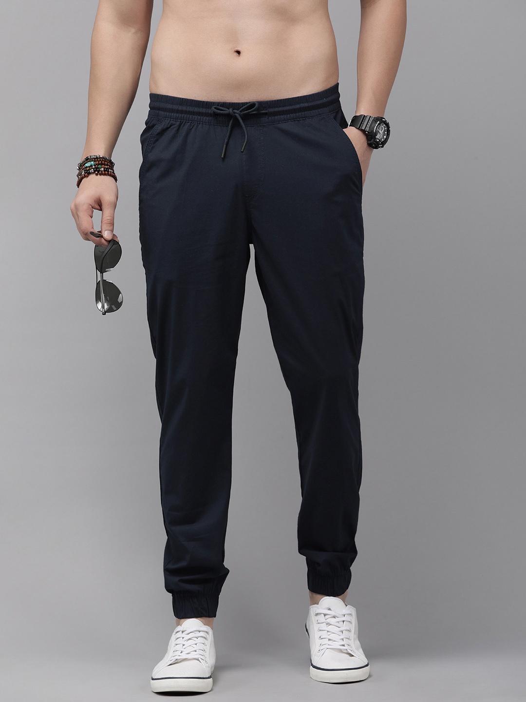 

The Roadster Life Co. Men Mid-Rise Joggers, Navy blue