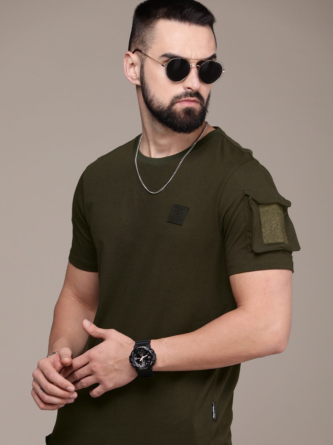 

The Roadster Life Co. Solid Pure Cotton With Pocket T-shirt, Olive