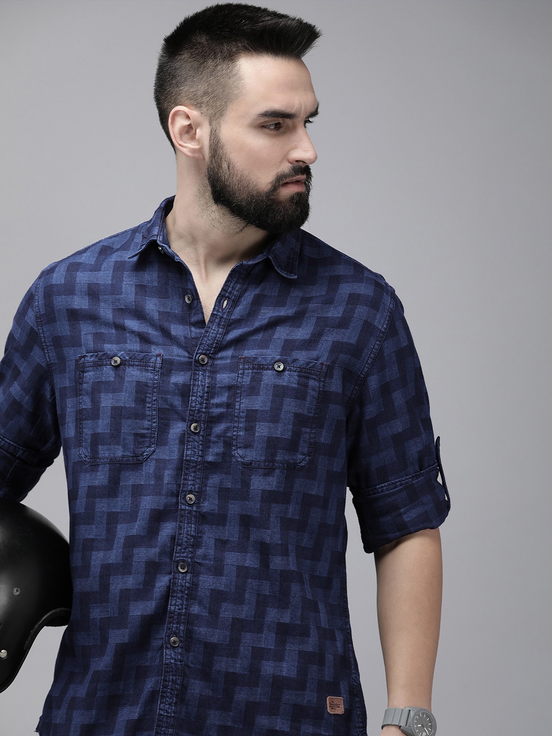 

The Roadster Life Co. Pure Cotton Checked Casual Shirt, Navy blue