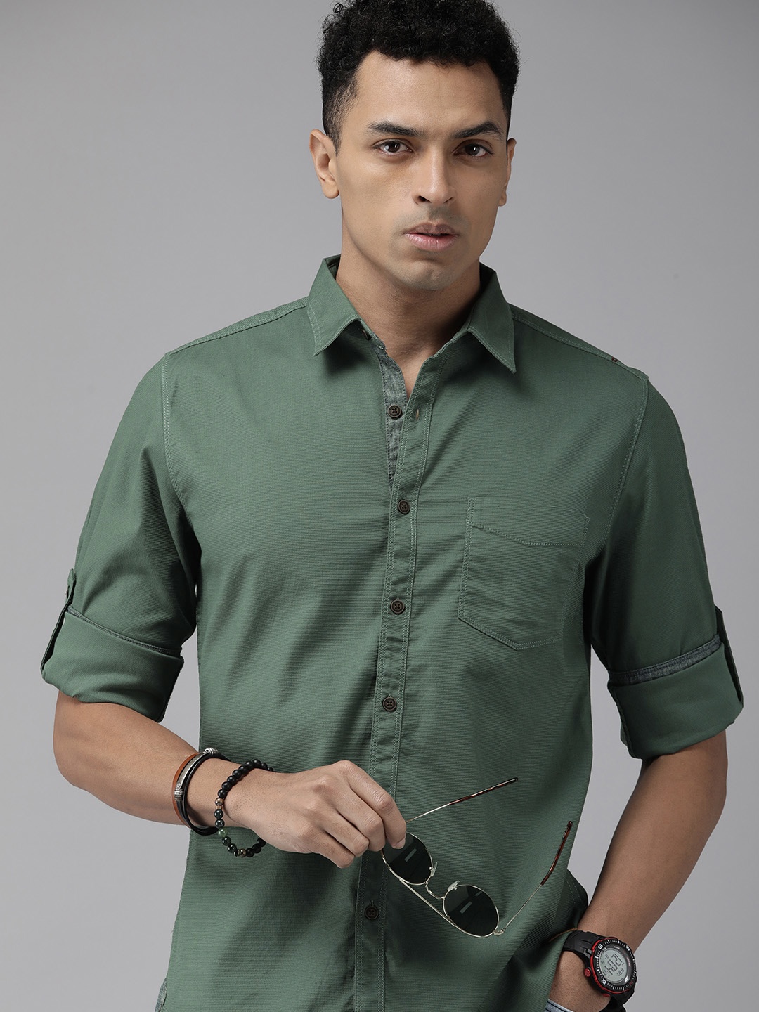 

The Roadster Life Co. Self Design Roll-up Sleeves Casual Shirt, Olive