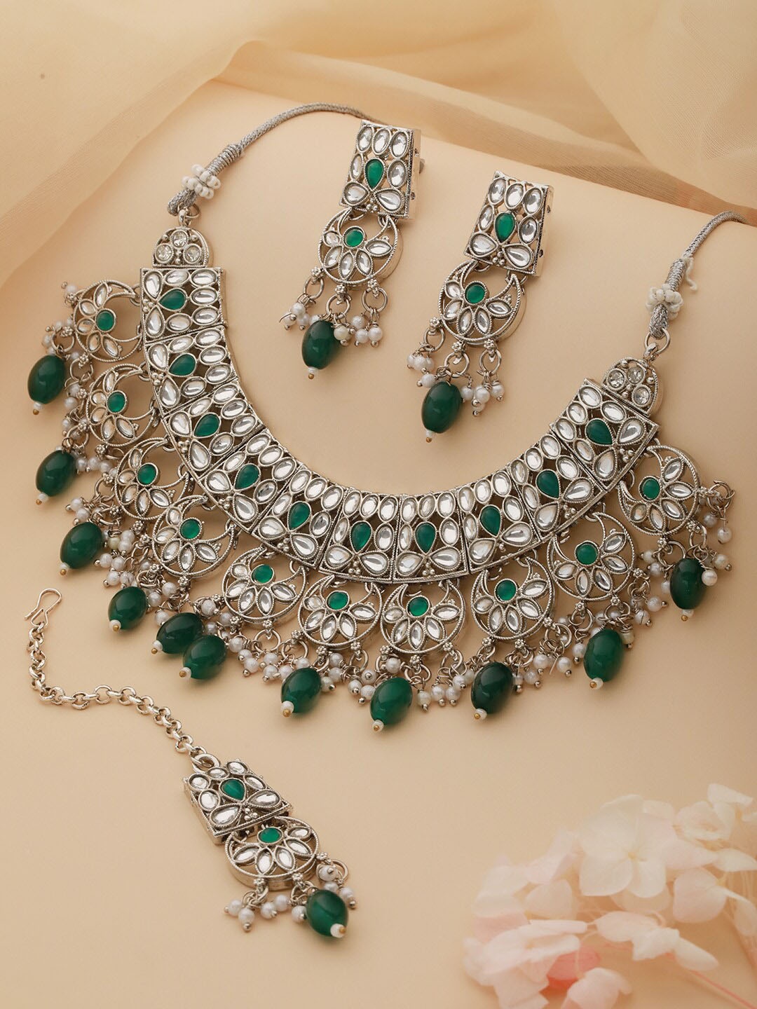 

Priyaasi Silver Plated & Beaded Jewellery Set