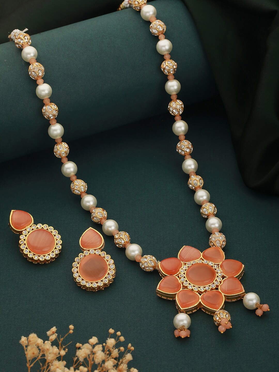 

Priyaasi Gold-Plated Stone Studded & Beaded Jewellery Set