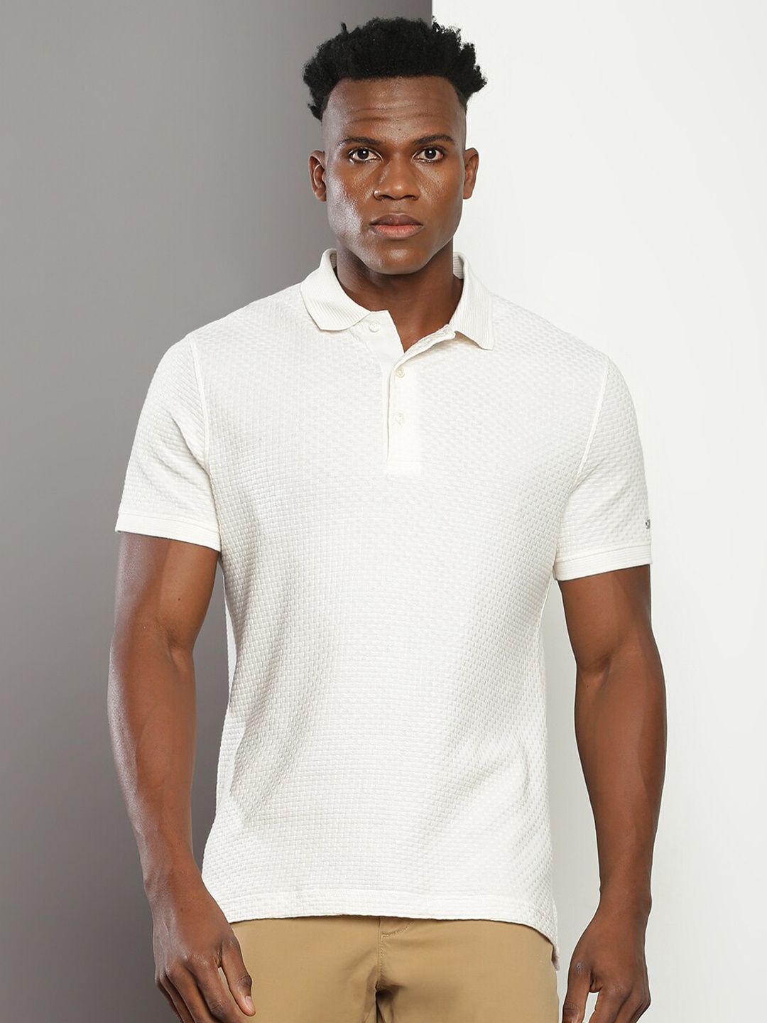 

Tommy Hilfiger Self Design Polo Collar Slim Fit Cotton Regular T-shirt, White