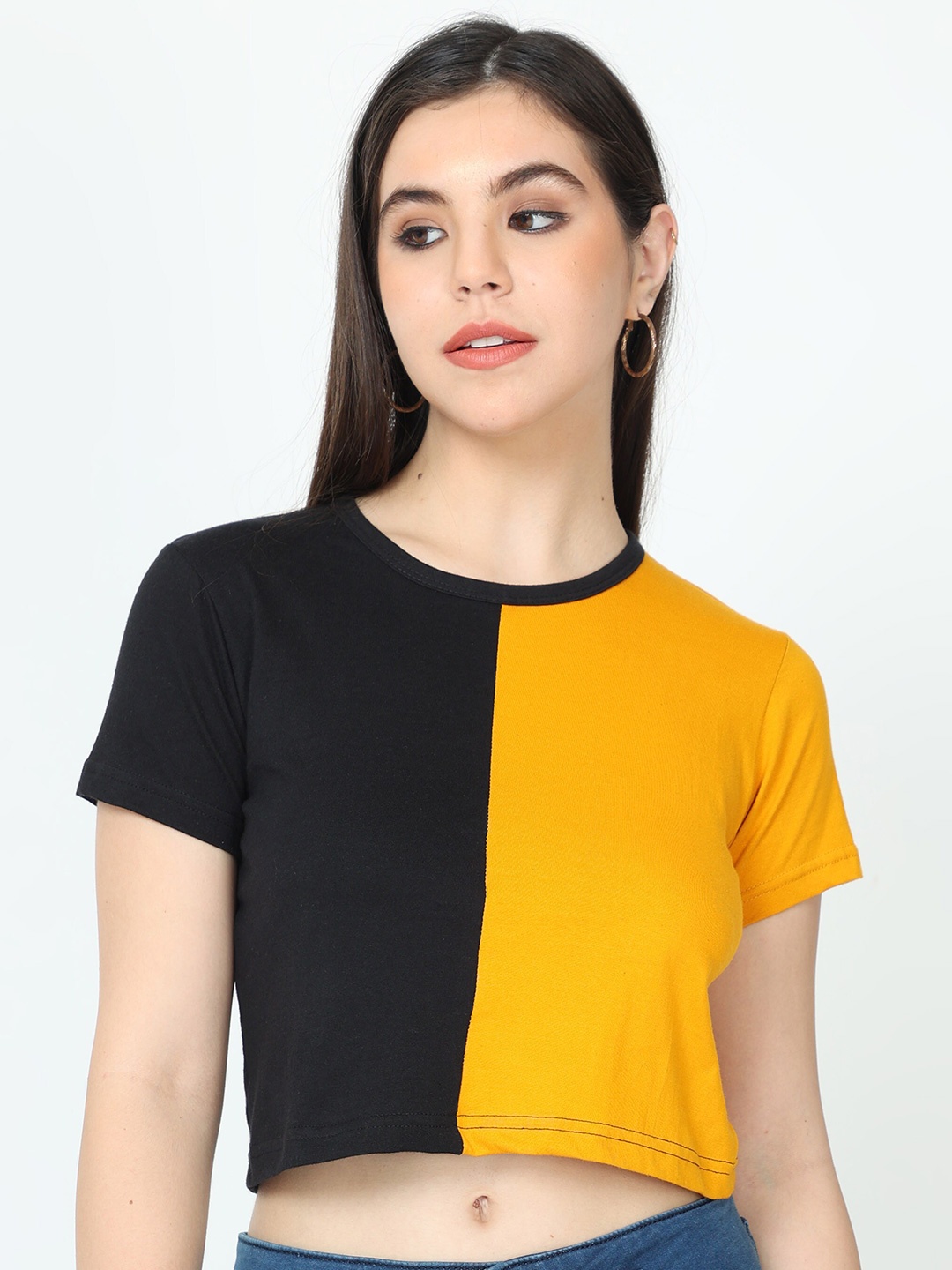 

Fleximaa Colourblocked Pure Cotton Crop Top, Black