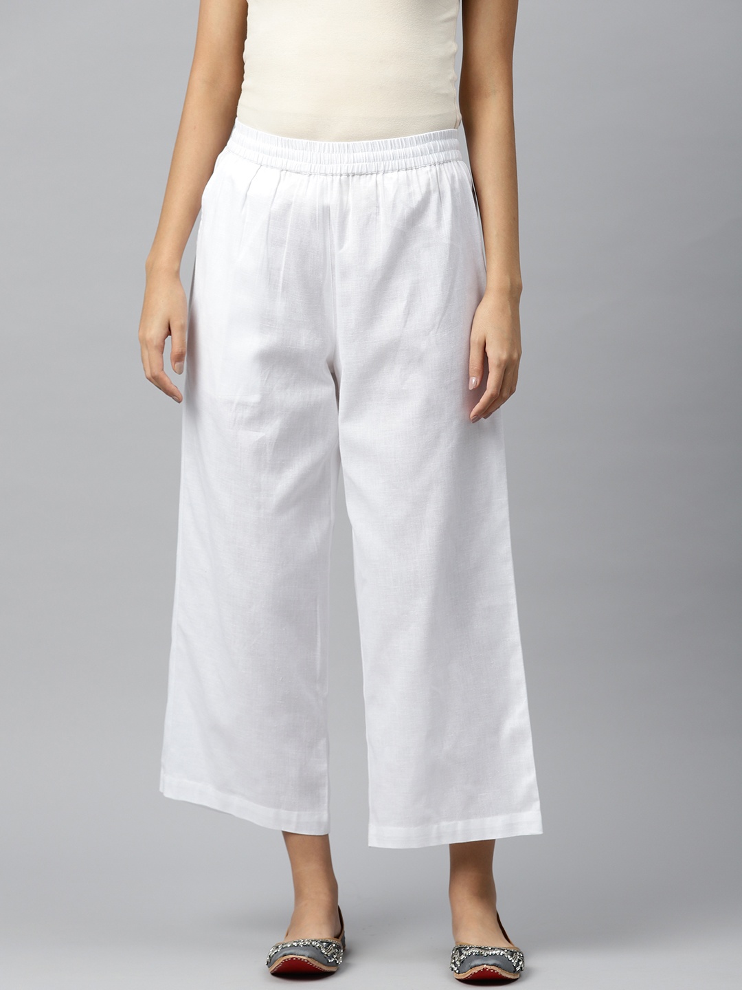 

PIROH Women Solid Pleated Culottes Trousers, White