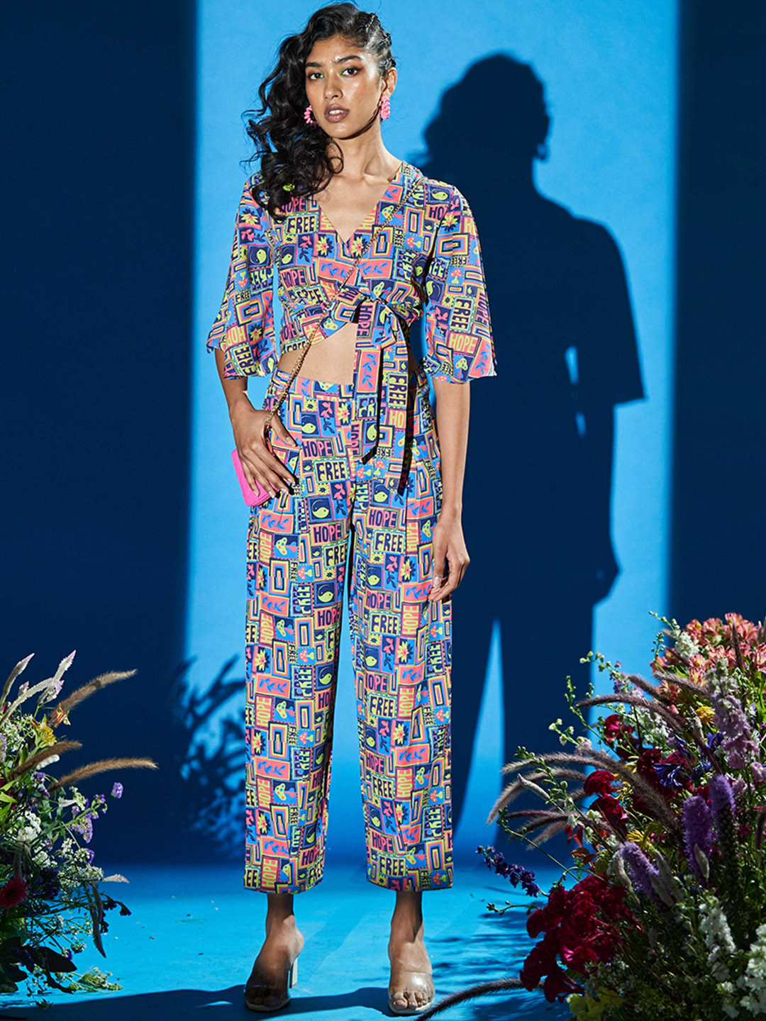 

RAISIN Printed V-Neck Top With Trousers, Blue