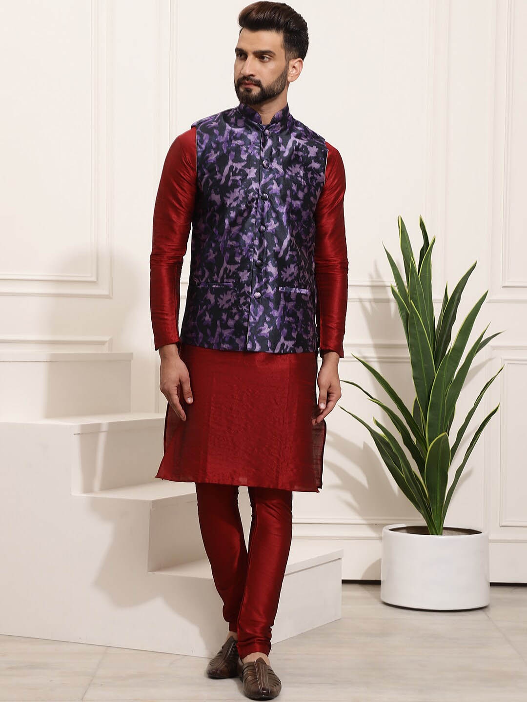 

SOJANYA Mandarin Collar Kurta With Churidar & Nehru Jacket, Maroon