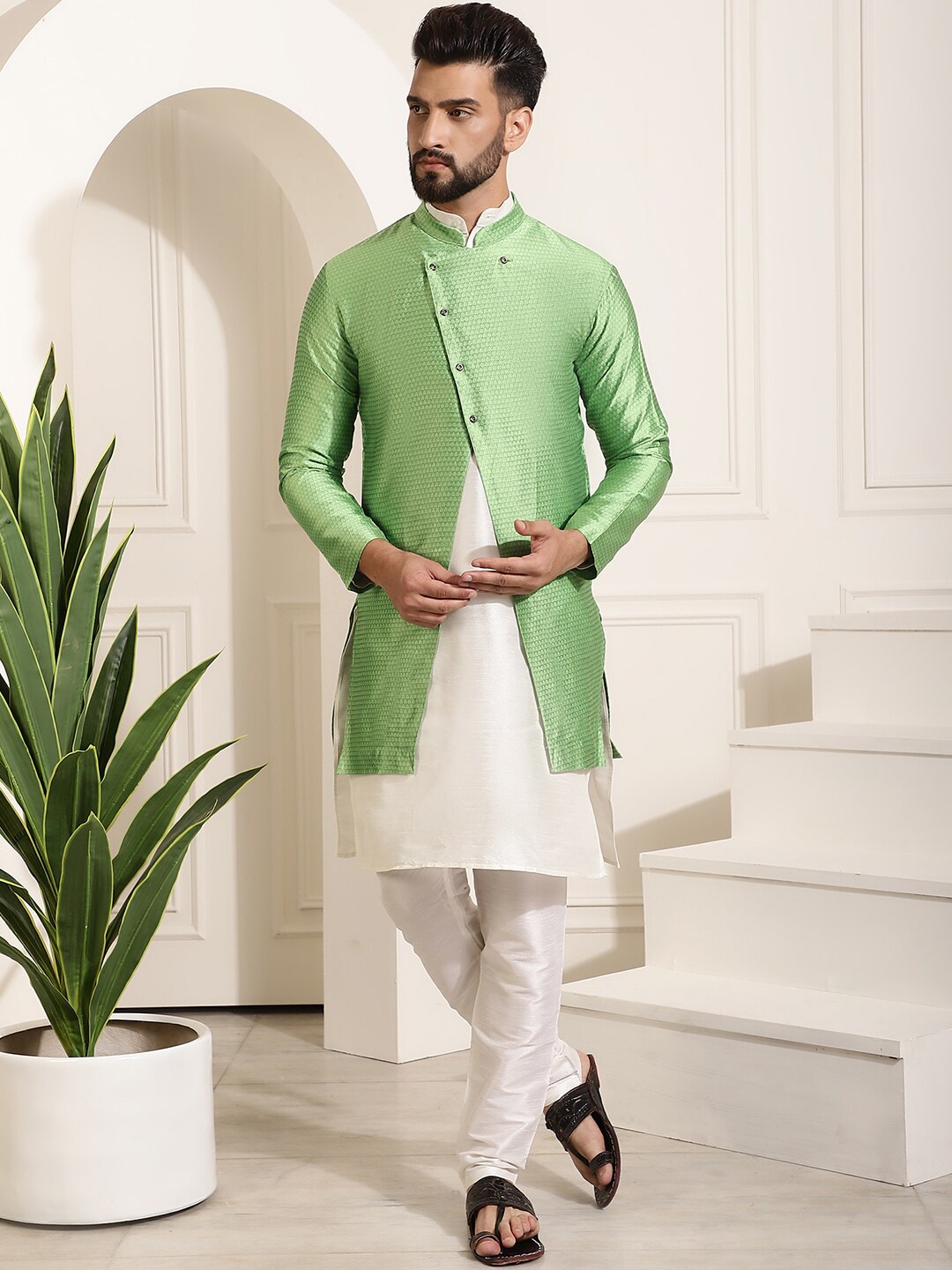 

SOJANYA Mandarin Collar Kurta With Churidar & Jacket, Cream