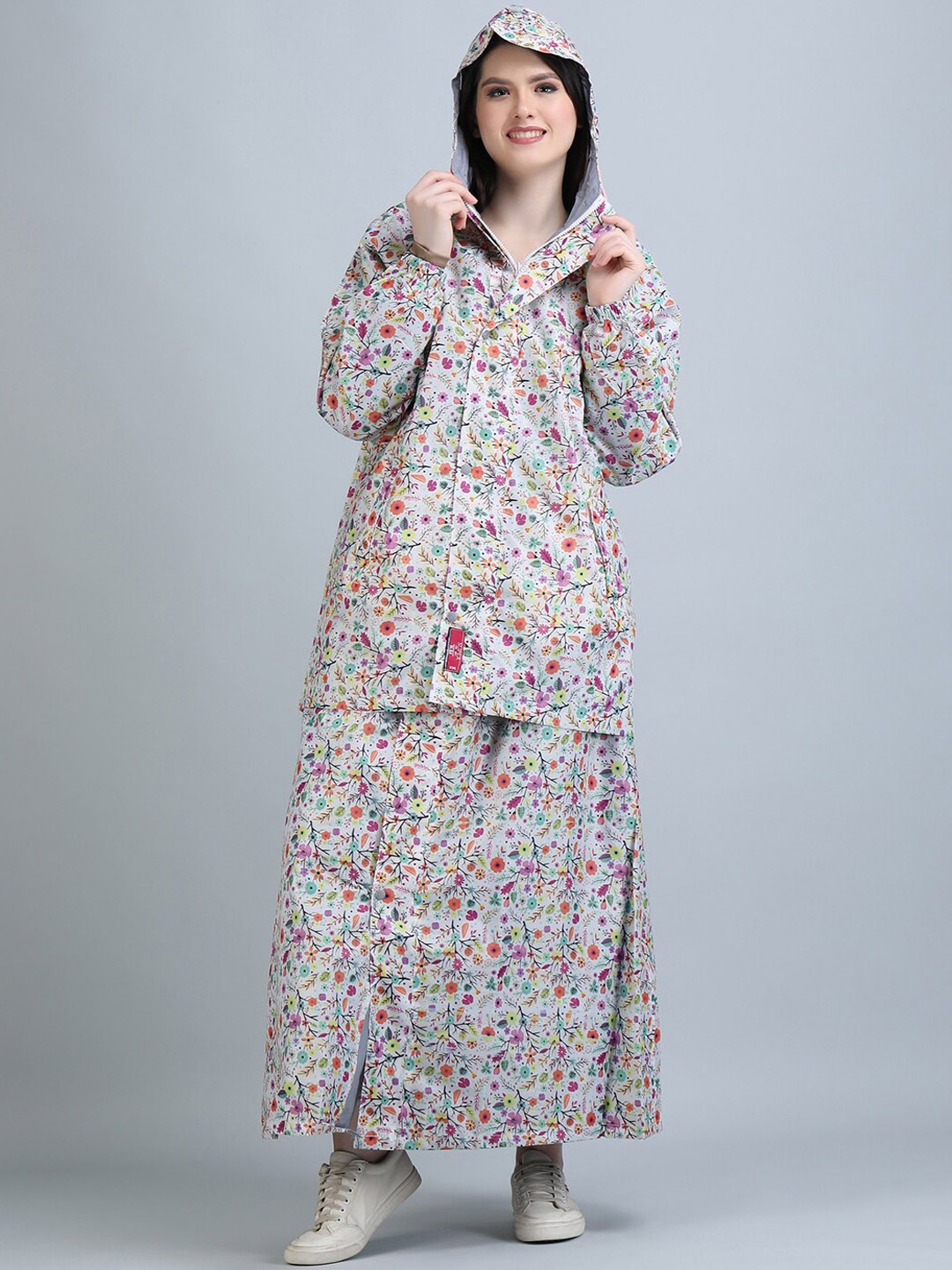 

Super Reversible Waterproof Rain Suit With Carrying Pouch, White