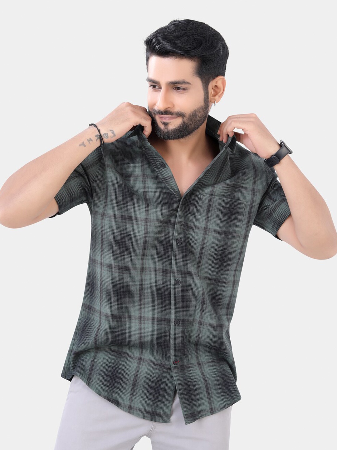 

VASTRADO Tartan Checks Cotton Casual Shirt, Olive