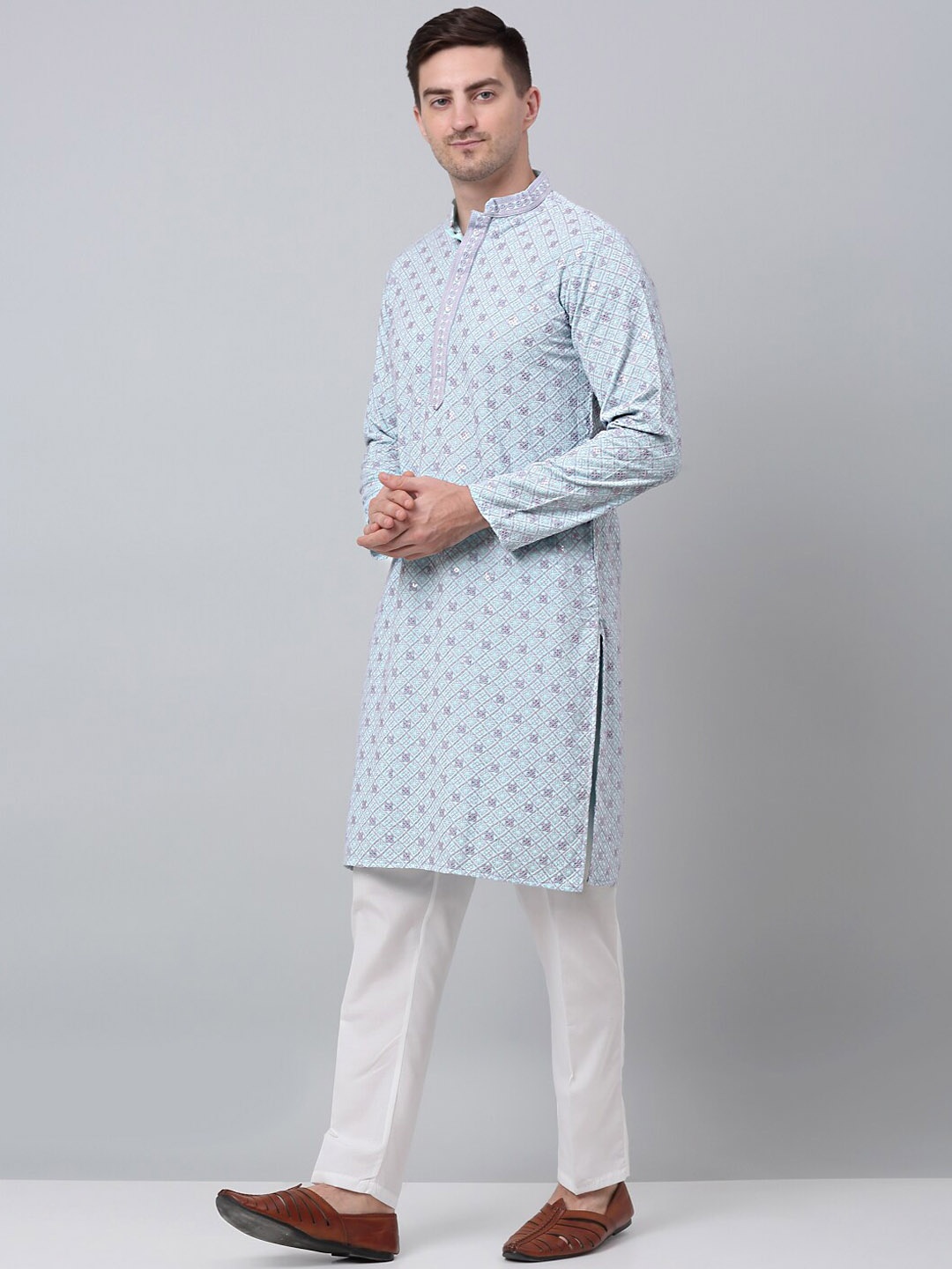 

Jompers Ethnic Motifs Embroidered Pure Cotton Kurta With Pyjamas, Blue