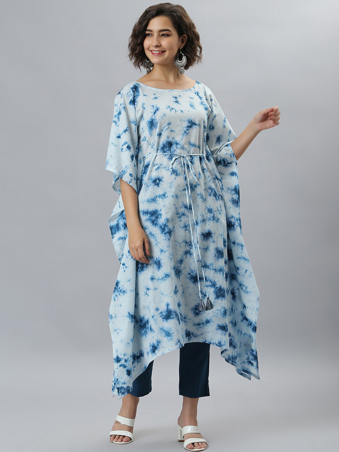 

Janasya Dyed Kaftan Cotton Kurta, Blue