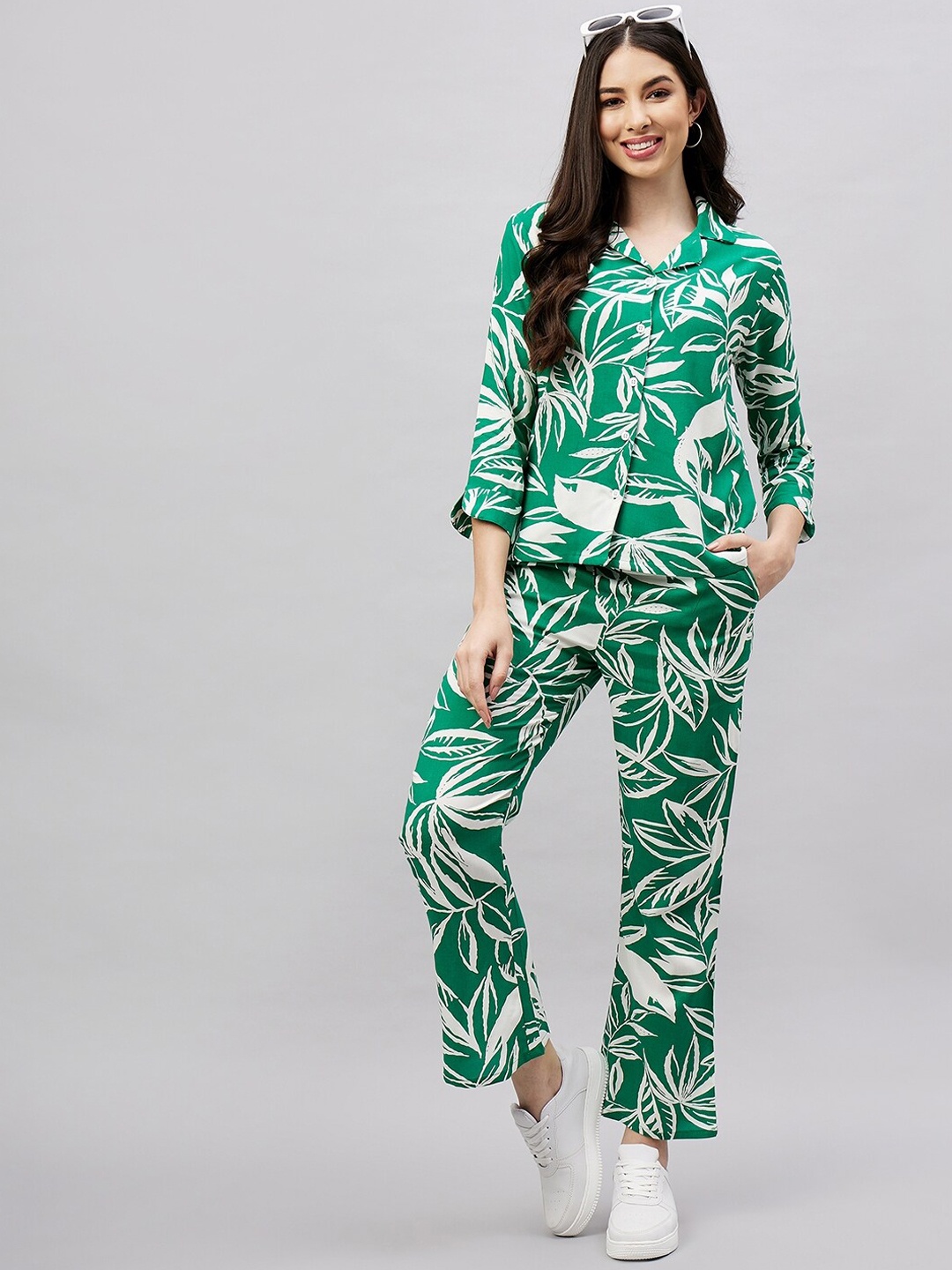 

CHROME & CORAL Floral Printed Shirt & Trouser, Green