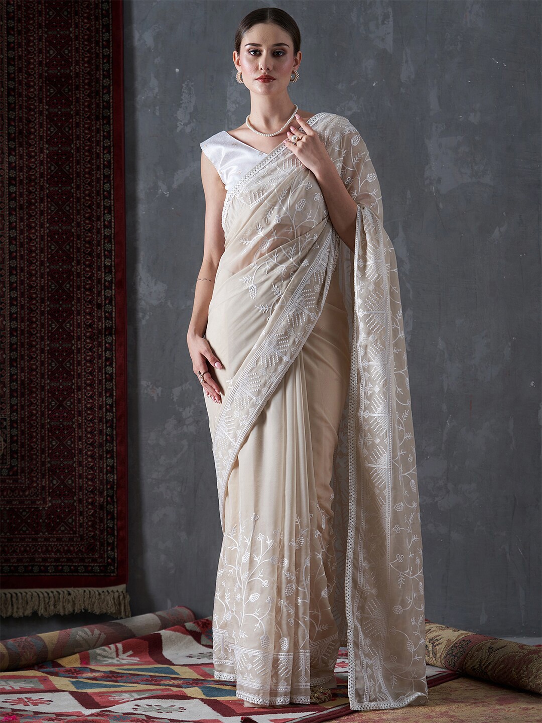 

Mitera Ethnic Motifs Embroidered Organza Saree, Cream