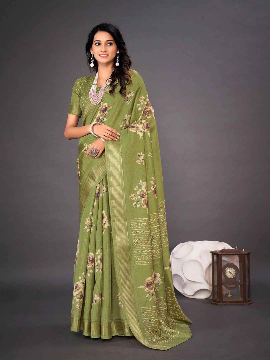 

Mitera Green & Beige Floral Printed Saree