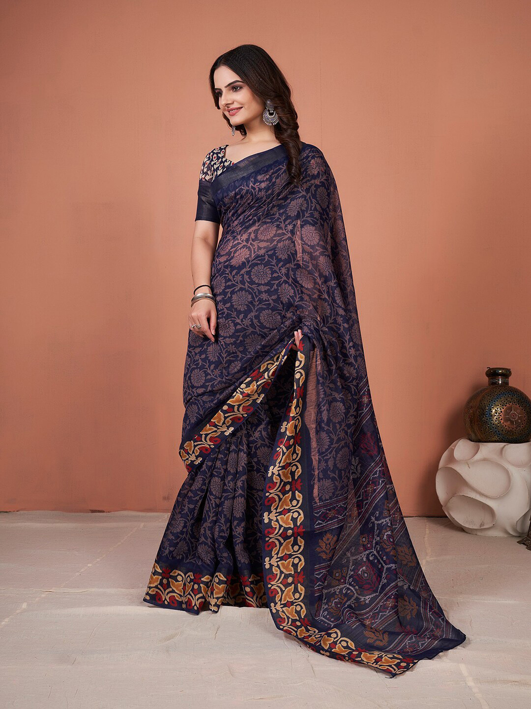 

Mitera Navy Blue & Red Ethnic Motifs Printed Zari Saree