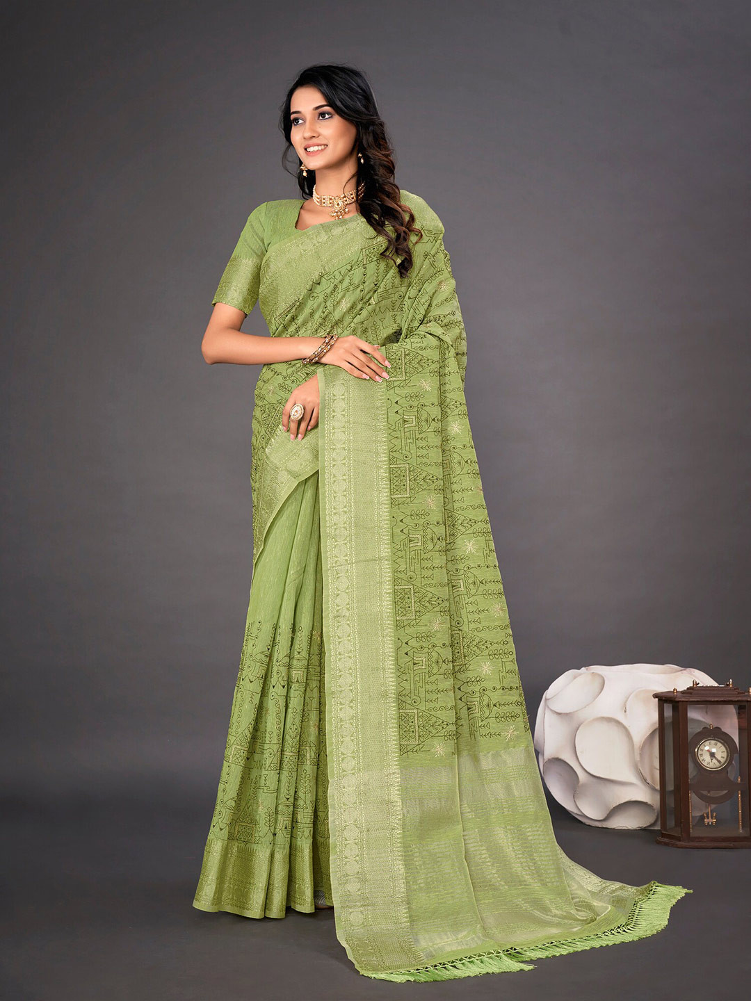 

Mitera Ethnic Motifs Embroidered Linen Blend Saree, Green