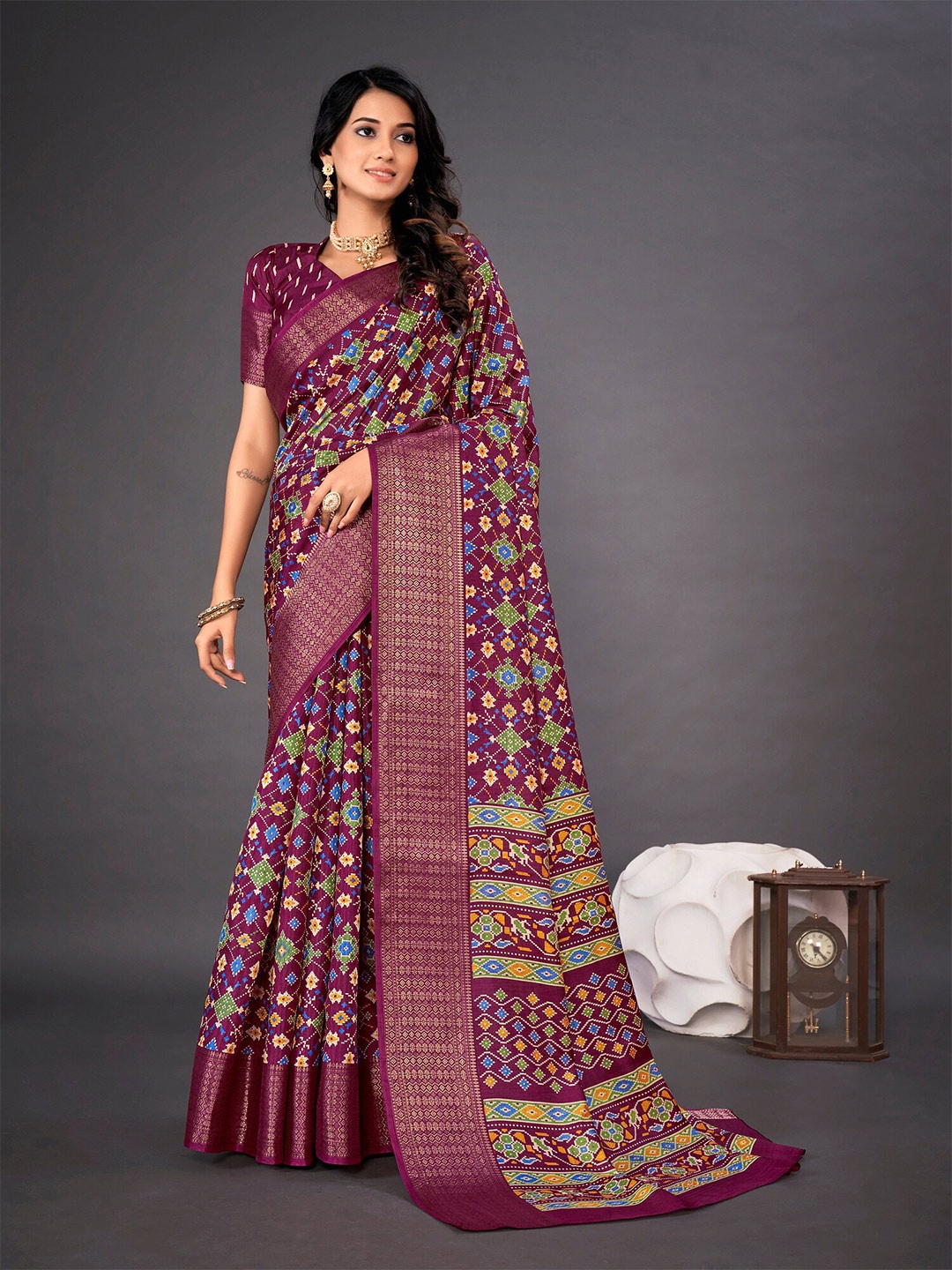 

Mitera Ethnic Motifs Printed Zari Art Silk Sungudi Saree, Purple