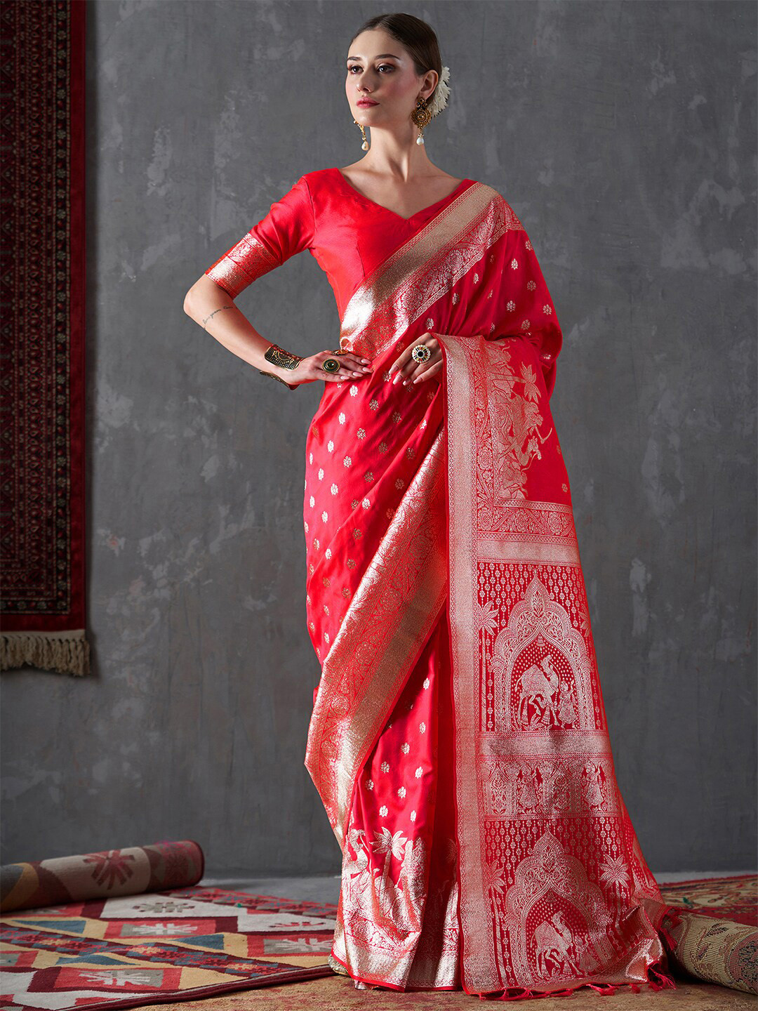 

Mitera Ethnic Motifs Zari Silk Blend Kanjeevaram Saree, Pink