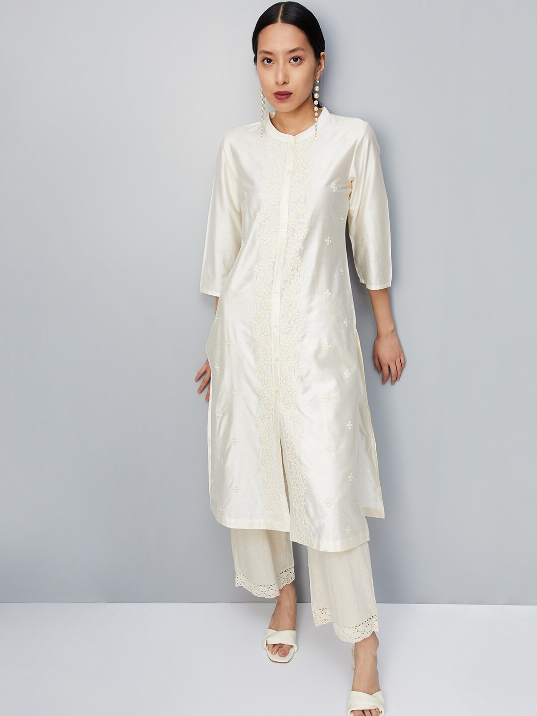 

max Floral Thread Work Kurta, Beige