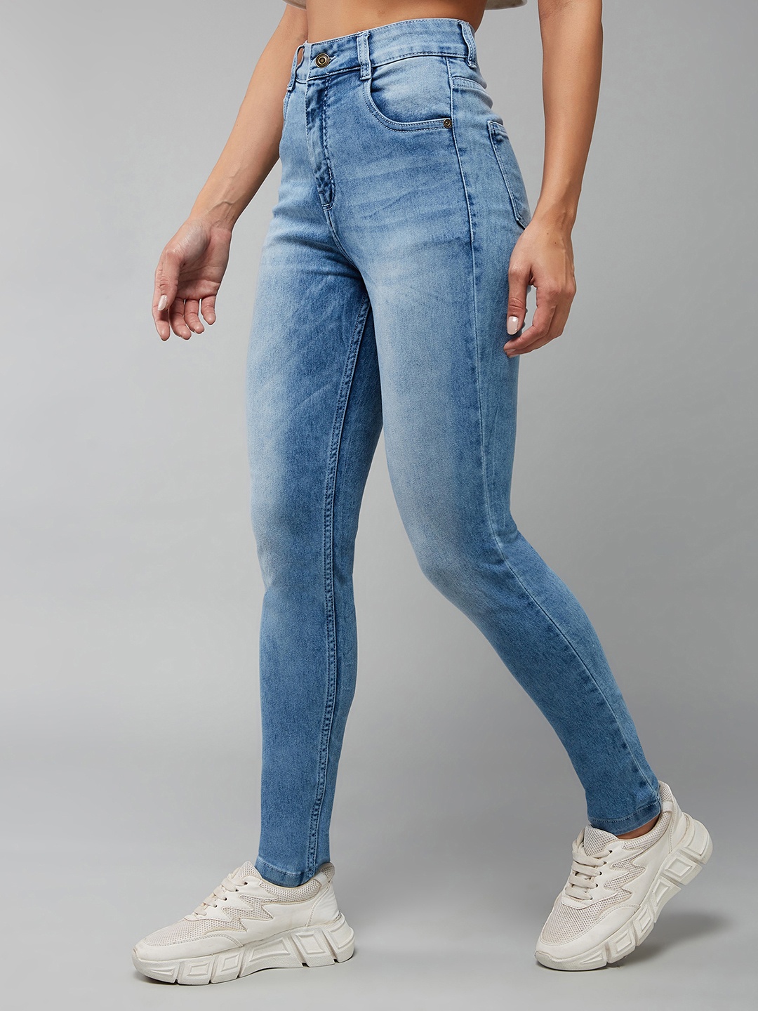 

DOLCE CRUDO Women High-Rise Heavy Fade Slim Fit Stretchable Jeans, Blue