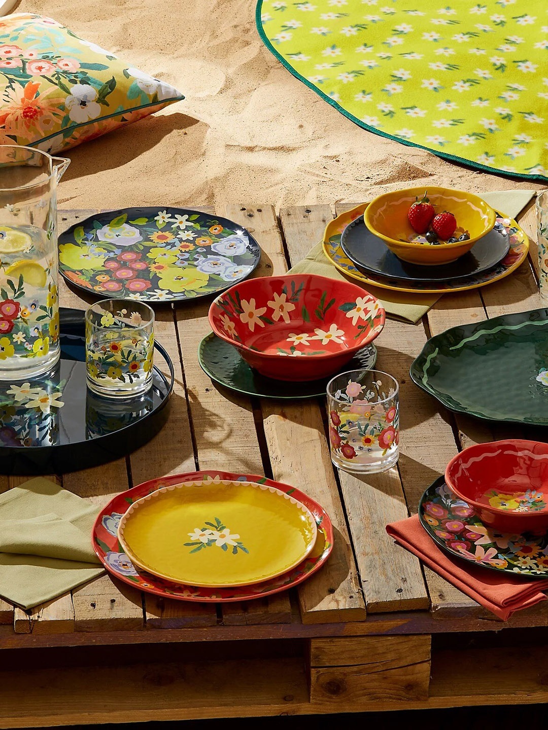 

Marks & Spencer Green Floral Printed Melamine Platter