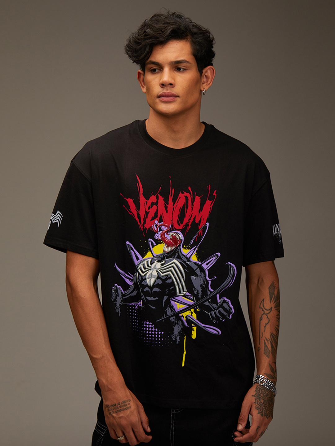 

Bonkers Corner Men Black Venom Graphic Printed Oversized Cotton Casual T-Shirt