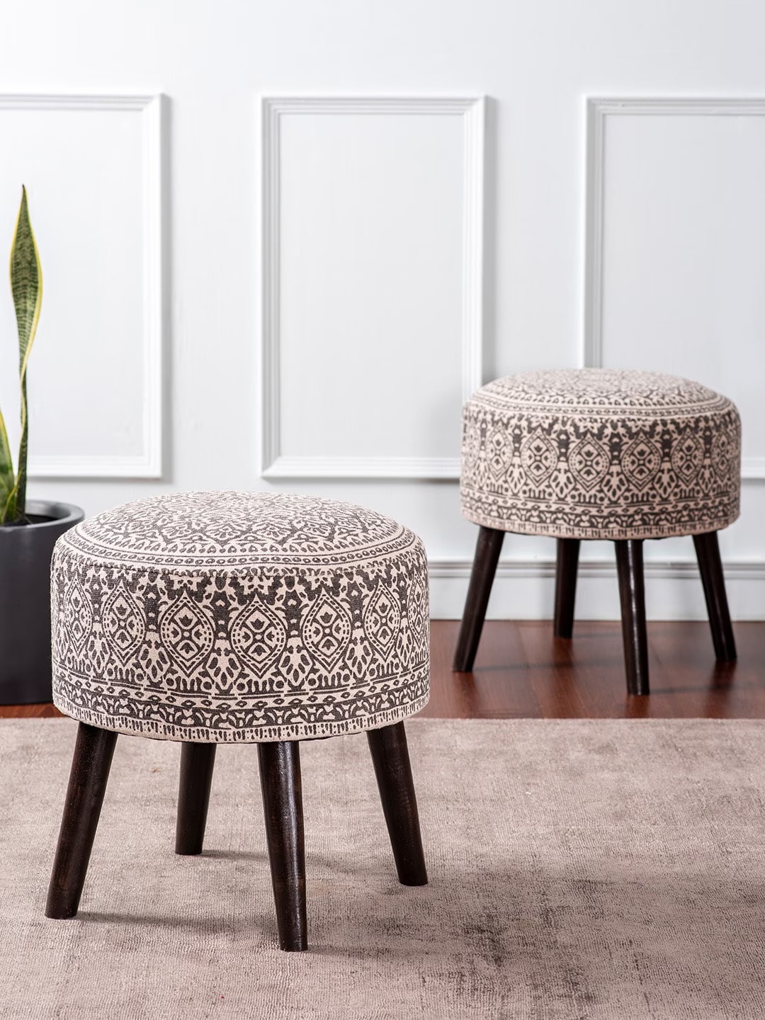 

nestroots Green & White Round Cotton Poufy Ottoman