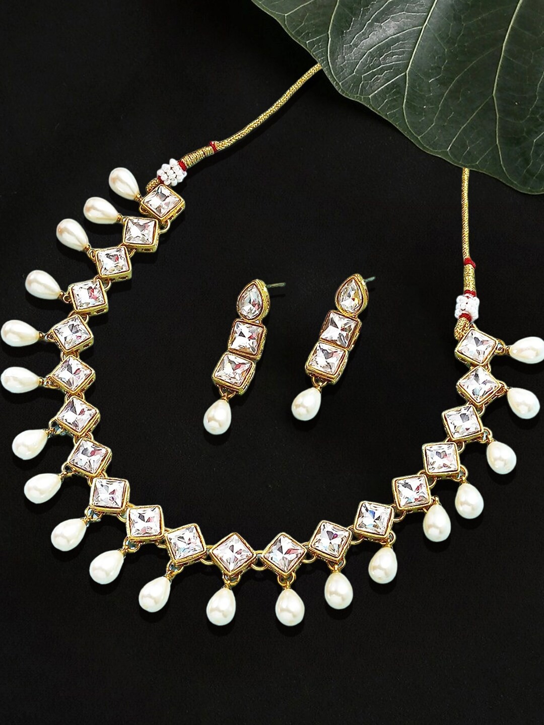 

OOMPH Kundan-Studded & Pearl Beaded Jewellery Set, Gold