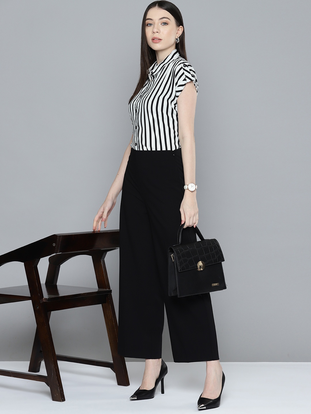 

Chemistry Women Relaxed Opaque Striped Formal Shirt, White