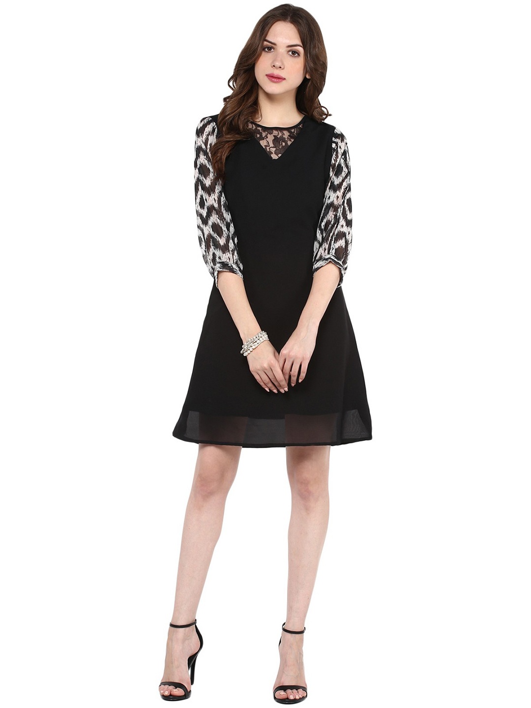 

Zima Leto Women Black Solid A-Line Dress