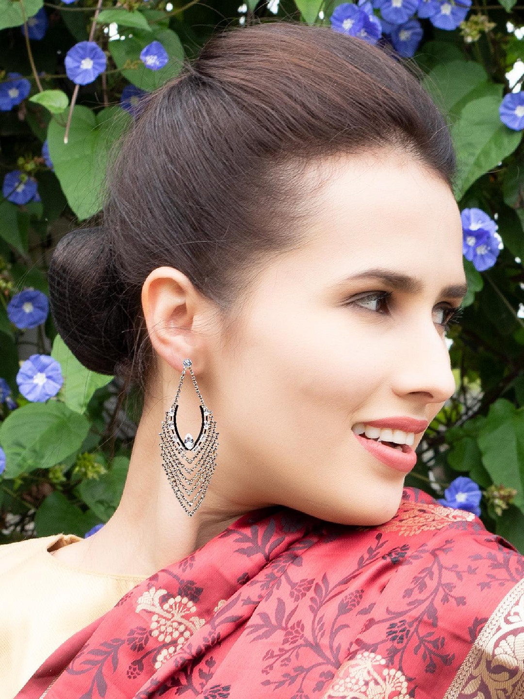

ODETTE Gold-Plated Drop Earrings