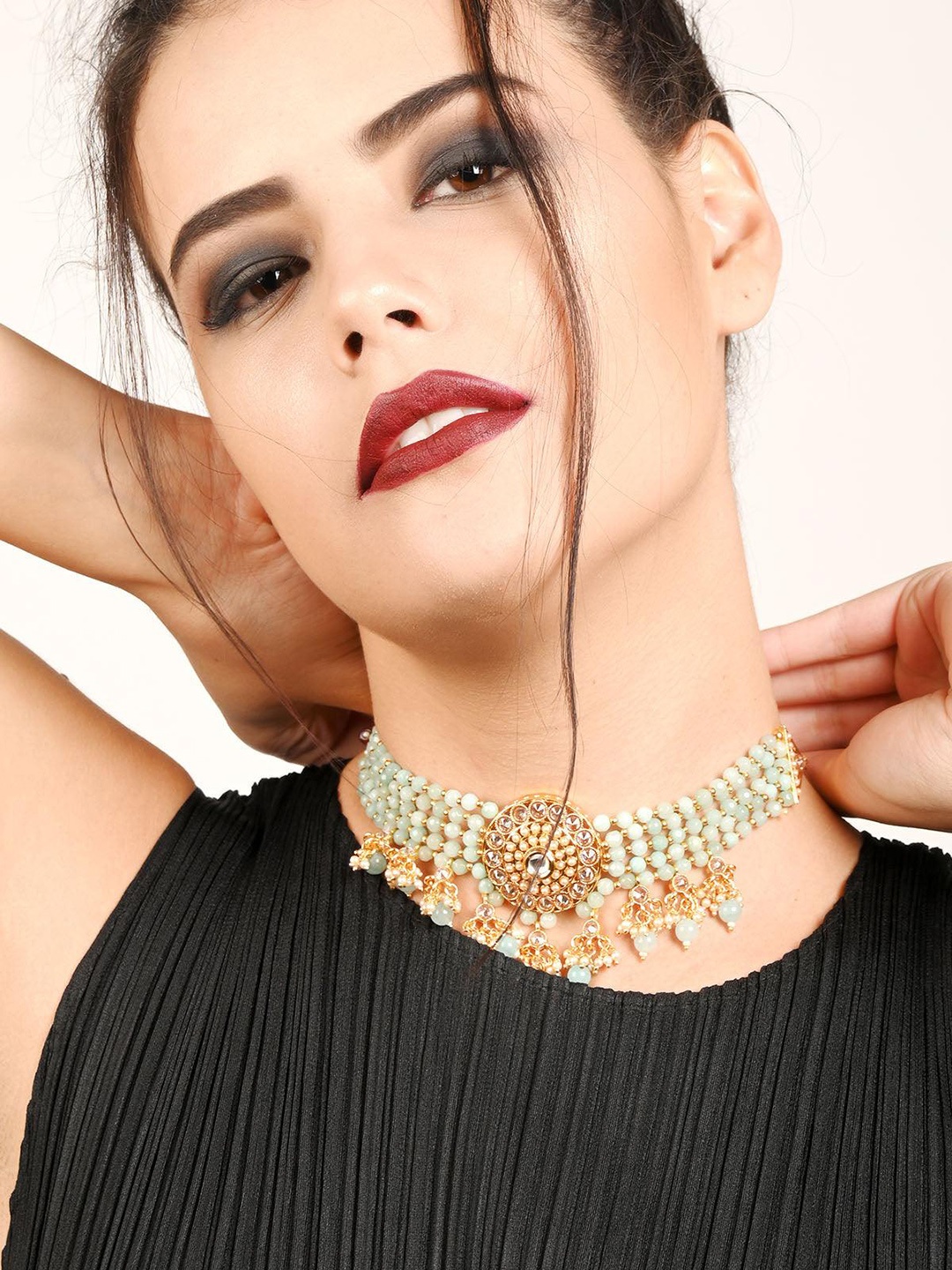 

ODETTE Gold-Plated Stone-Studded & Beaded Jewellery Set