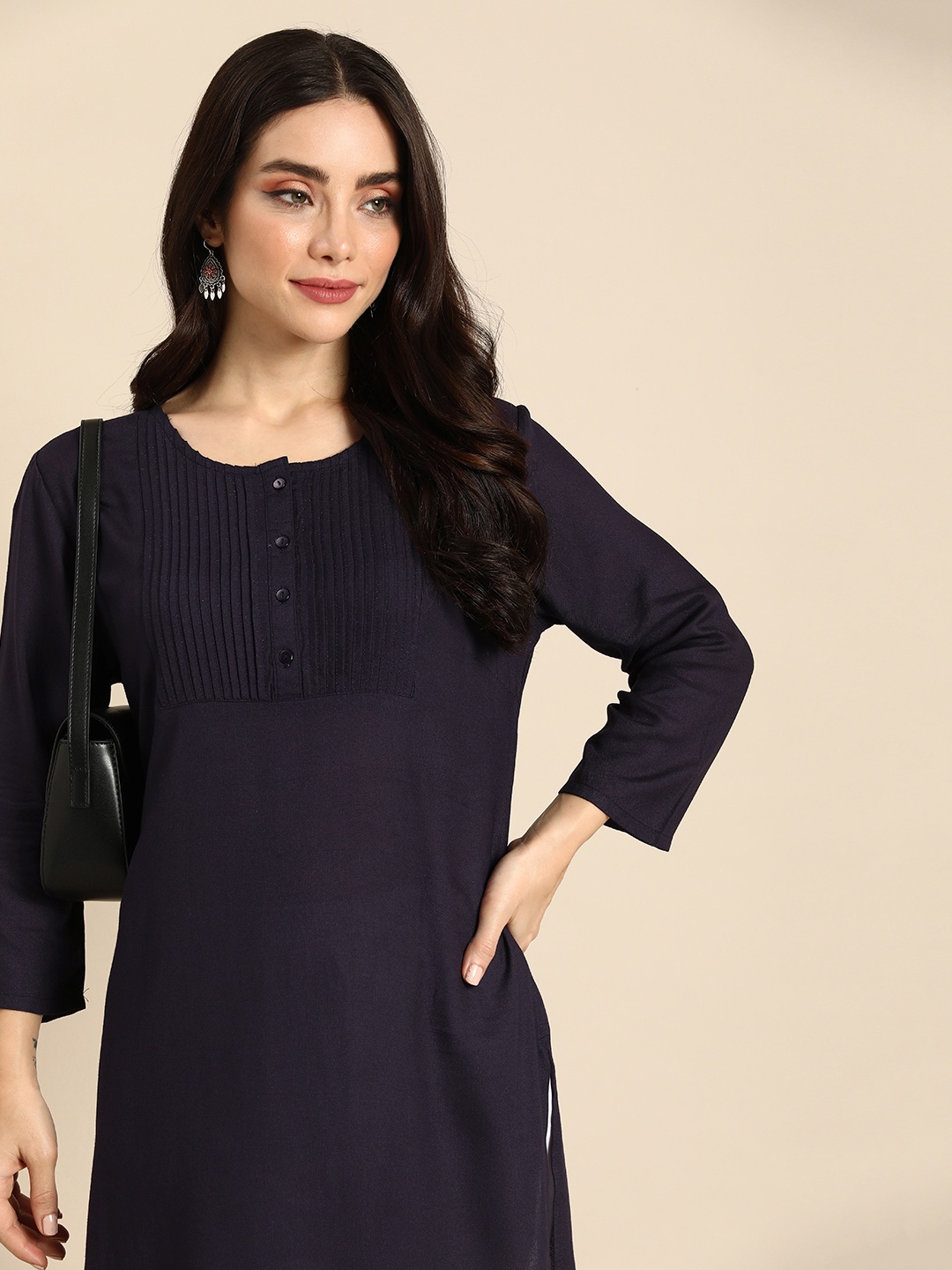 

Anouk Women Solid Straight Kurta, Navy blue