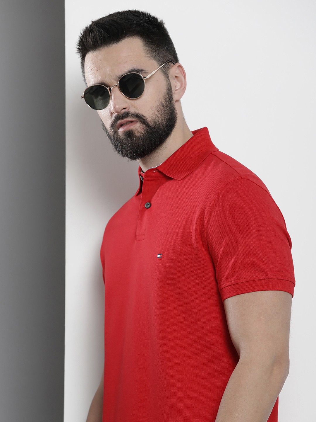 

Tommy Hilfiger Solid Polo Collar Casual T-shirt, Red
