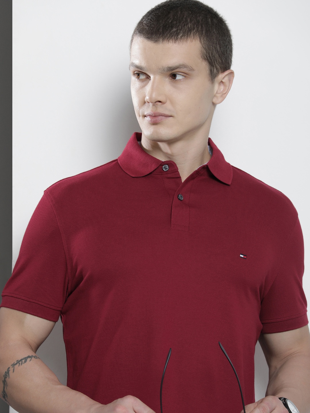 

Tommy Hilfiger Solid Polo Collar Casual T-shirt, Maroon